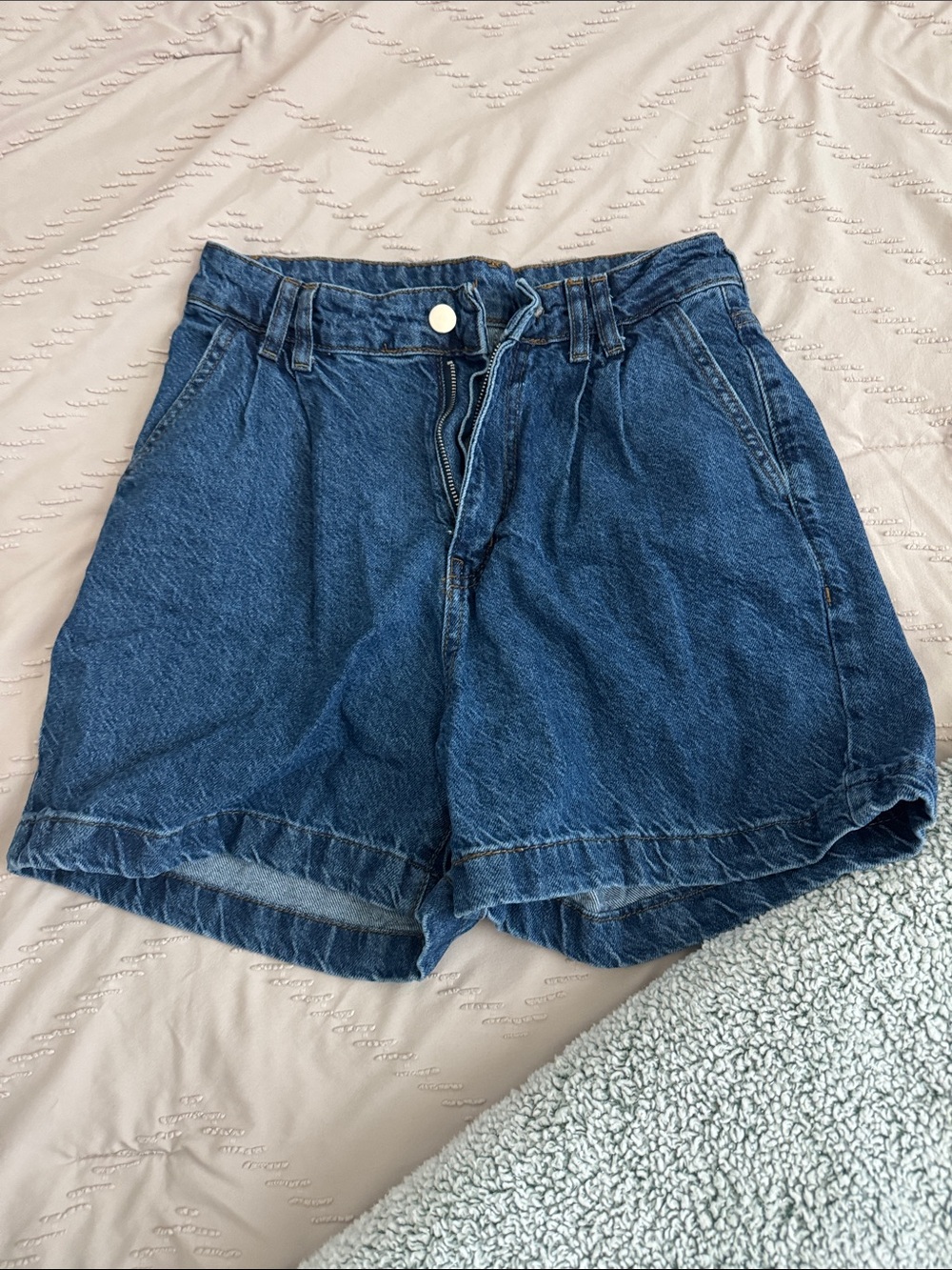 Classic High-Waist Denim Shorts - Blue